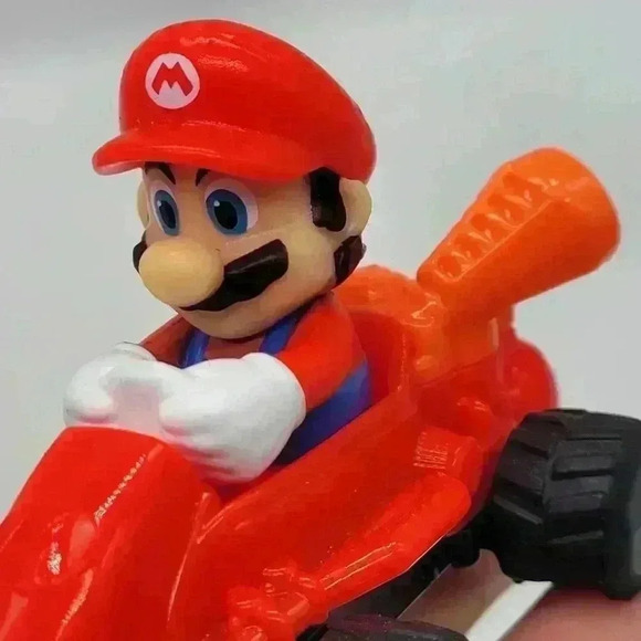 2022 McDONALD'S Luigi Flashlight Happy MealSuper Mario Kart Collectible Nintendo - Picture 13 of 13
